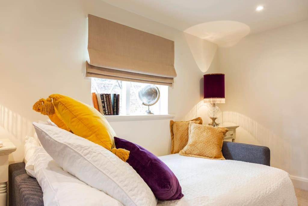 Dorney Windsor Legoland 5 Star Stay For Upto 14 Guests Bagian luar foto